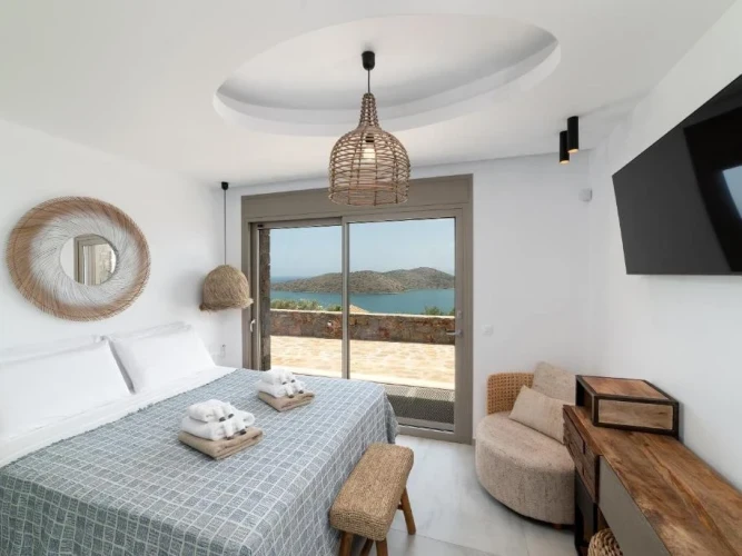 Serenity Art Villa