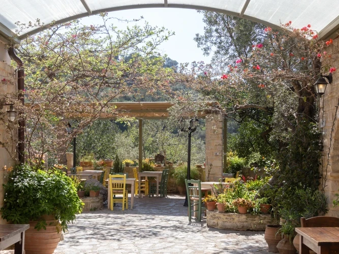 Mezzanine Cottage With Balcony