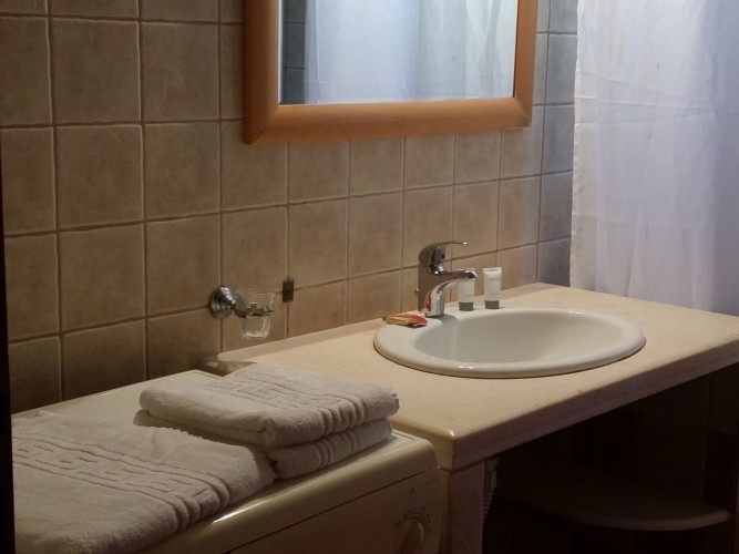 Dimi's Apartment 91 (east side)