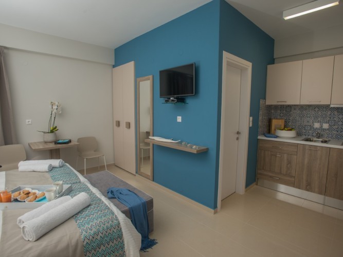 Studio in the ground floor for 2 persons with mountain view (C1)