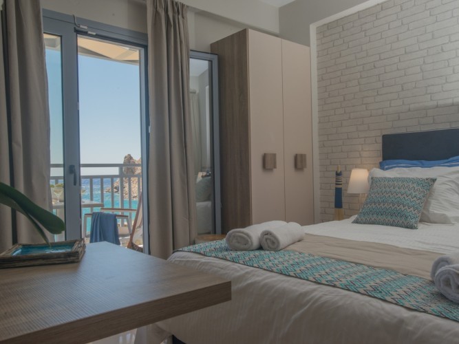 1st floor double room with sea view (C4)