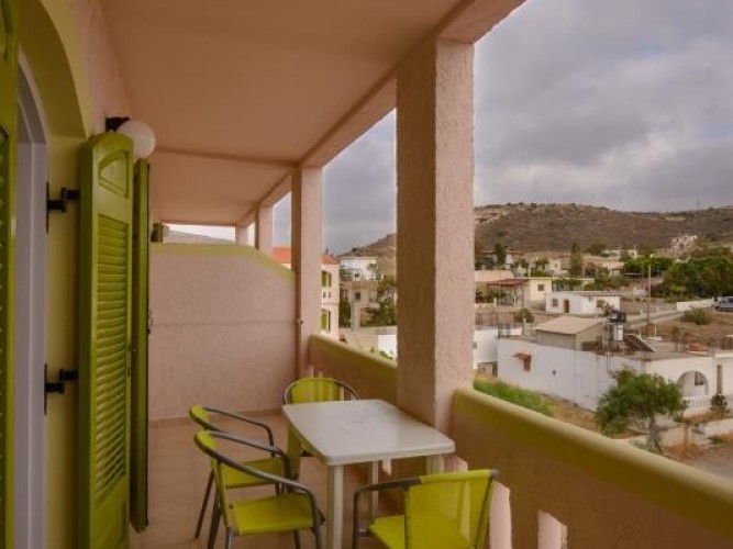 Studios for up to 5 people