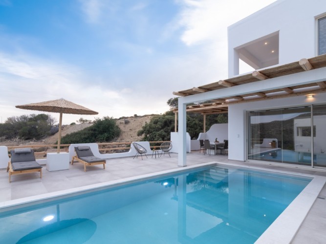 Nostos Private Villas