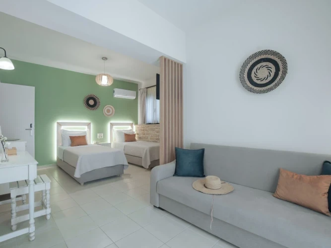 Family Room 1
