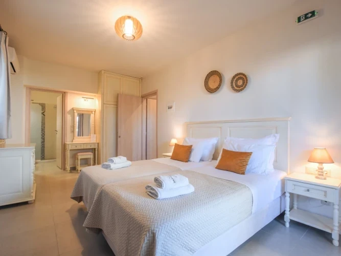Room 1A