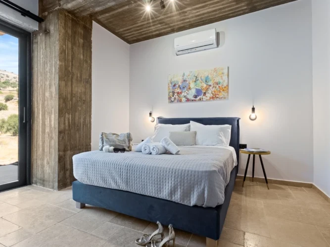 Petres Luxury Villa 02
