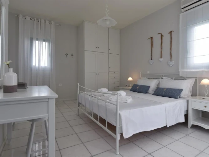 Ilios Apartment