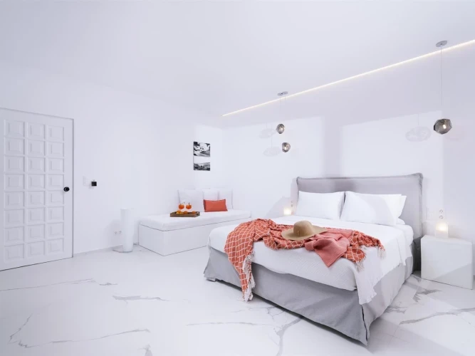 White Suite