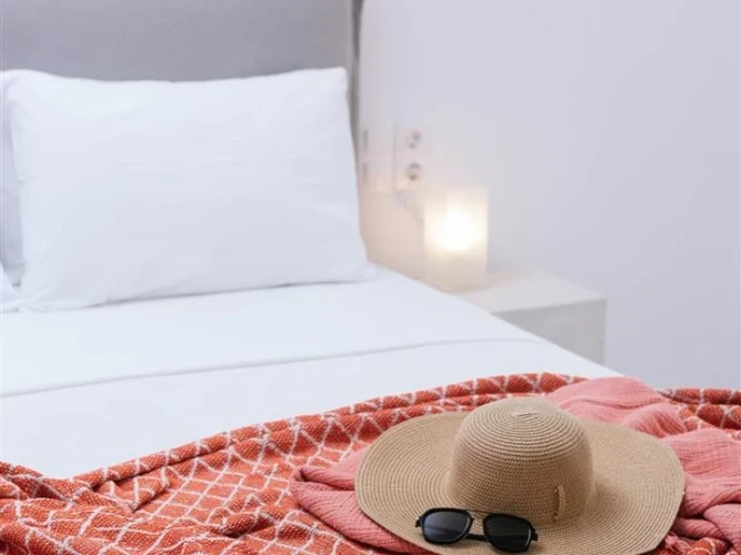 White Suite