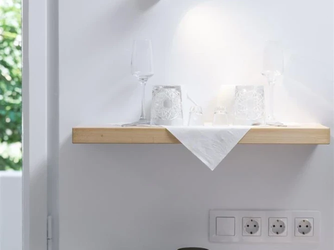 Elia Suite